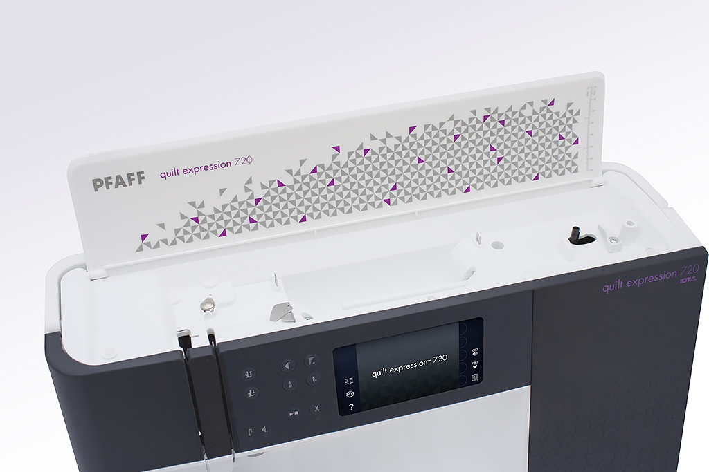 PFAFF quilt expression™ 720