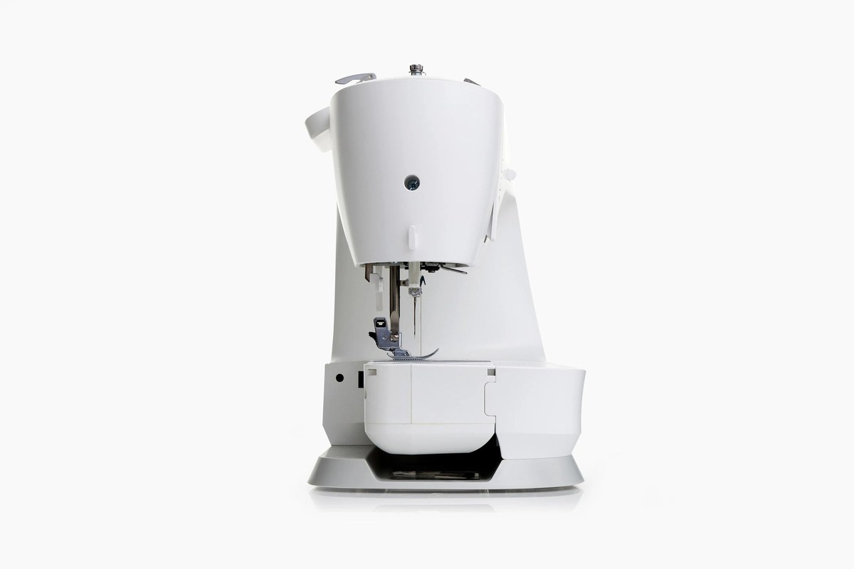 SINGER C5955, kairysis šonas