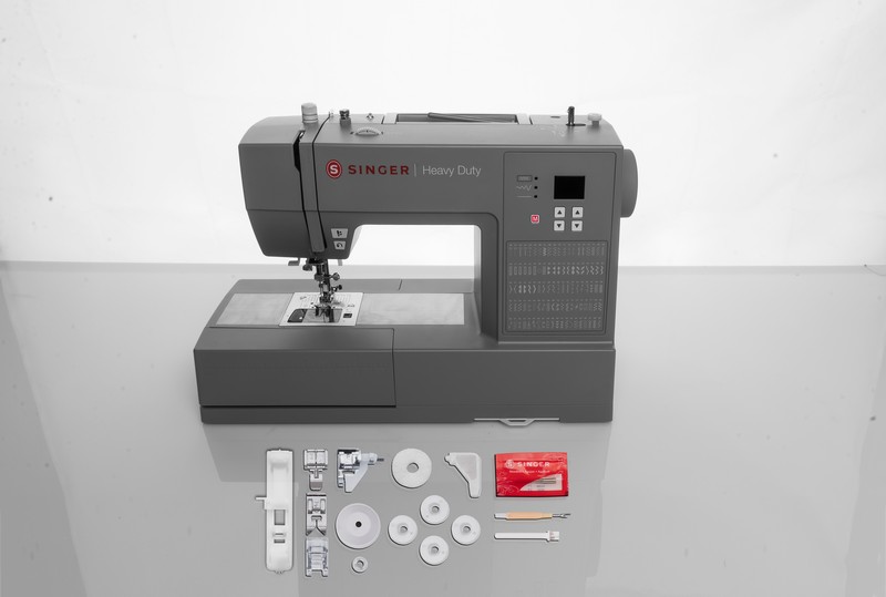 SINGER HD6605C standartinė komplektacija